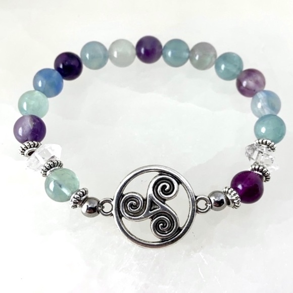 Silverskylight Jewelry - Celtic bead bracelet . Herkimer diamonds & fluorite celtic knot bracelet